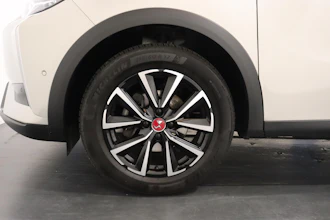 https://vehicle.imgix.net/4413248/3fa56835-c4a4-4610-96f7-a8e58305527c.JPG