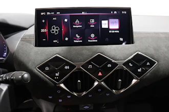 https://vehicle.imgix.net/4413248/66e14107-936a-4e2e-a92c-d6ebc104a3c6.JPG