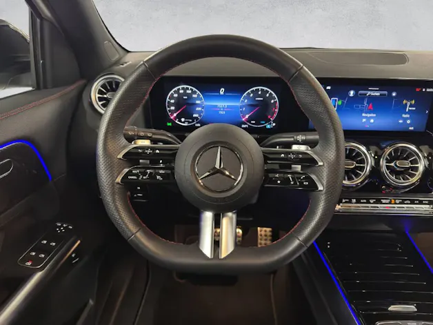 Mercedes-Benz GLA 200 Night Star AMG Line