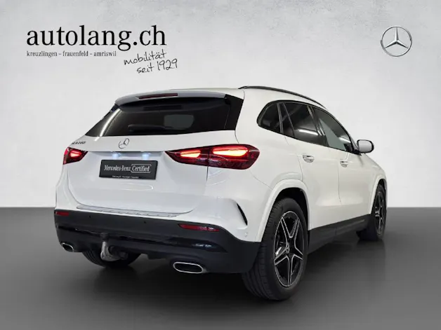 Mercedes-Benz GLA 200 Night Star AMG Line