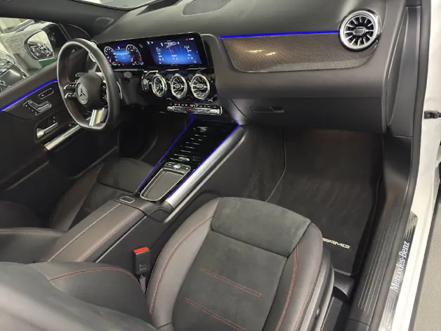 Mercedes-Benz GLA 200 Night Star AMG Line