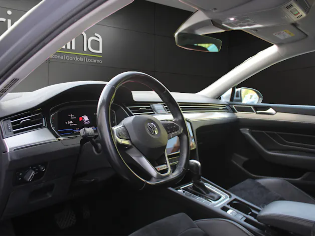 VW Passat Variant 2.0 TDI 190 Elegance DSG 4m