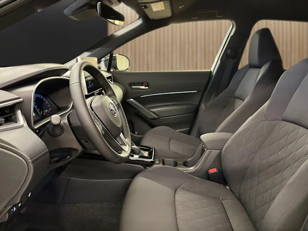 Toyota Corolla Cross 2.0 HSD Trend AWD-i