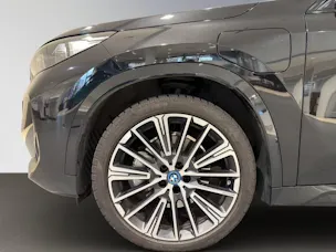 BMW X1 30e xDrive paddles