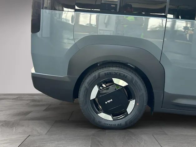 Kia PV5 Passenger 71.2 kWh Plus