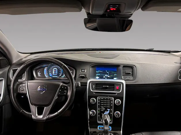 VOLVO V60 2.4 D6 TE Summum Pl.Hyb.