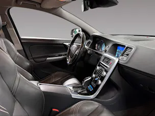VOLVO V60 2.4 D6 TE Summum Pl.Hyb.