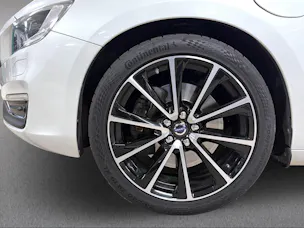 VOLVO V60 2.4 D6 TE Summum Pl.Hyb.