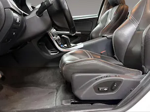 VOLVO V60 2.4 D6 TE Summum Pl.Hyb.