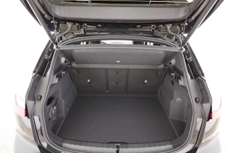 https://vehicle.imgix.net/4413376/2e5b3862-bdab-42bc-b04a-aa51674b9307.jpg
