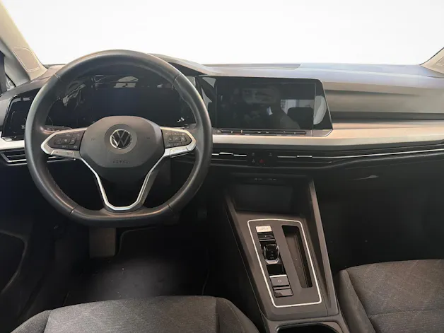 VW Golf VIII 1.5 eTSI Life DSG - Ruote invernali incluse