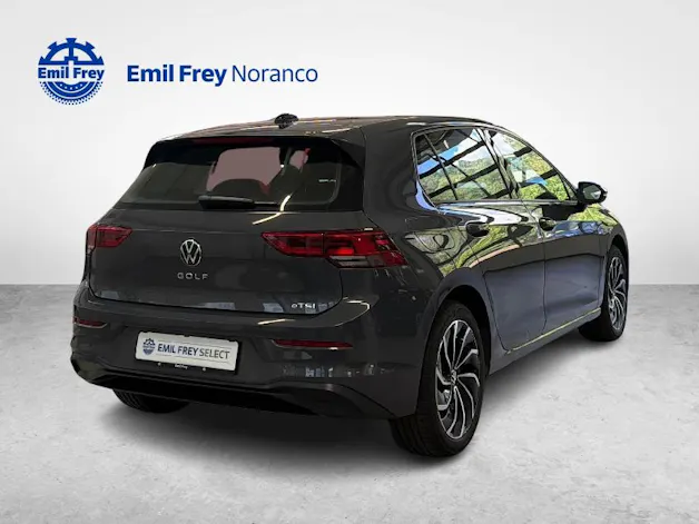 VW Golf VIII 1.5 eTSI Life DSG - Ruote invernali incluse
