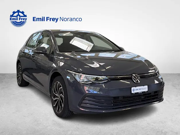 VW Golf VIII 1.5 eTSI Life DSG - Ruote invernali incluse