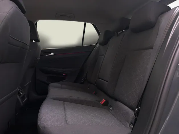 VW Golf VIII 1.5 eTSI Life DSG - Ruote invernali incluse