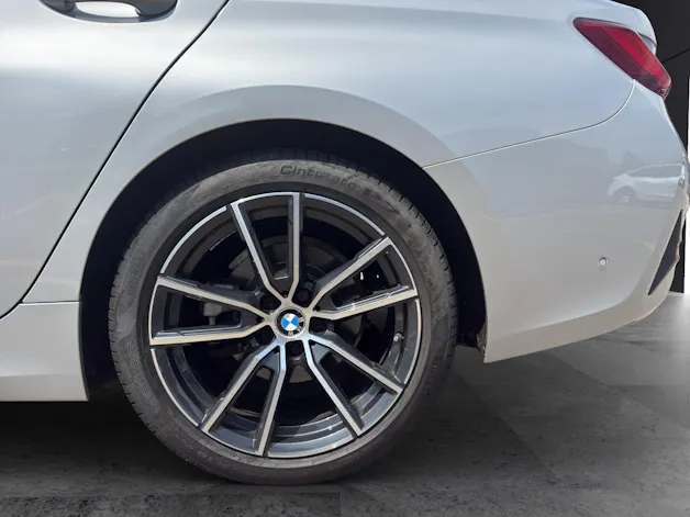 BMW 320i xDrive