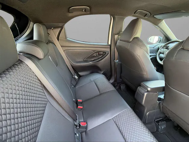 Toyota Yaris 1.5 VVT-i HSD Trend
