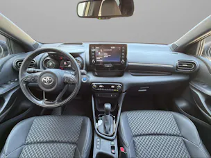 Toyota Yaris 1.5 VVT-i HSD Trend