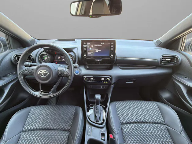 Toyota Yaris 1.5 VVT-i HSD Trend
