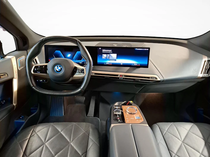 image du véhicule BMW iX