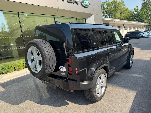 Land Rover Defender 110 3.0 I6 HSE