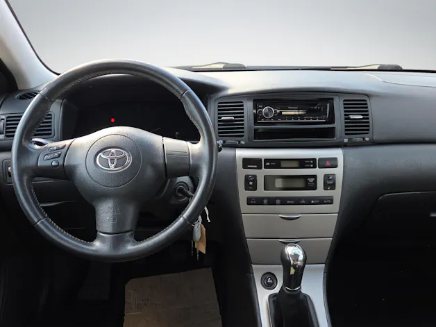 Toyota Corolla 1.6 VVT-i Linea Terra