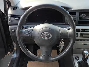 Toyota Corolla 1.6 VVT-i Linea Terra
