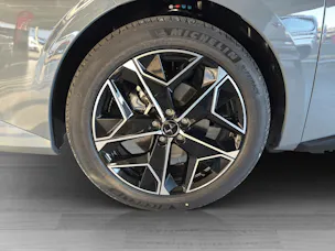 DS Automobiles No4 1.2 Hybrid Pallas