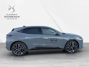 DS Automobiles No4 1.2 Hybrid Pallas
