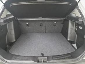 https://vehicle.imgix.net/4413601/3c9e3d89-84ff-4722-9cdb-919eb02dc96c.jpg