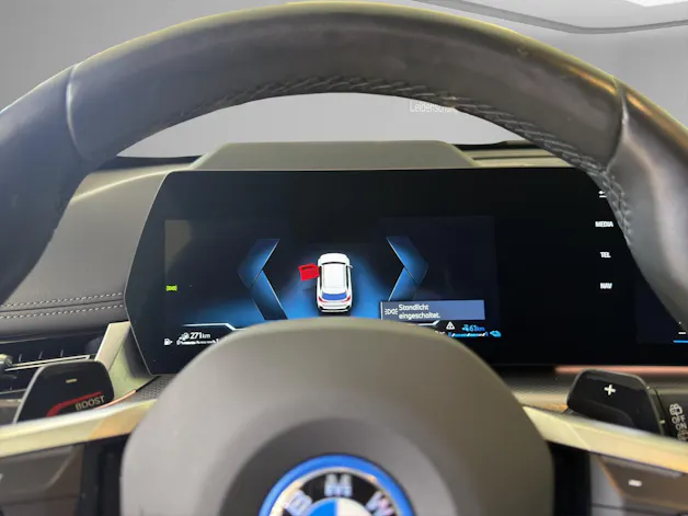 BMW X1 30e xDrive paddles