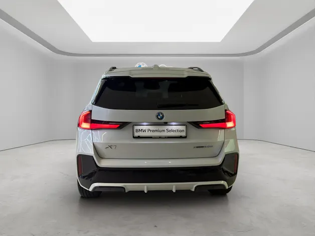 BMW X1 30e xDrive paddles