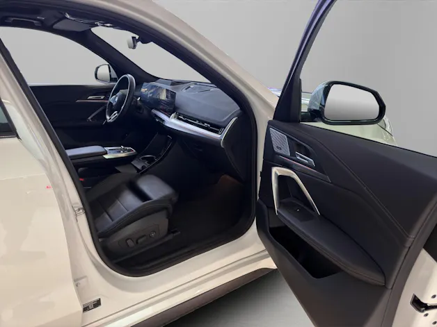 BMW X1 30e xDrive paddles