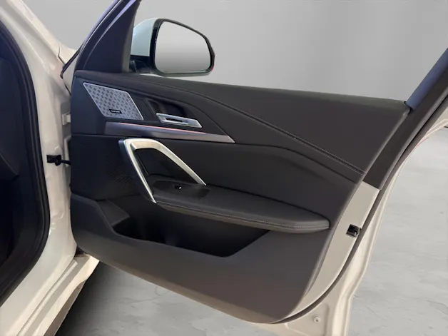 BMW X1 30e xDrive paddles