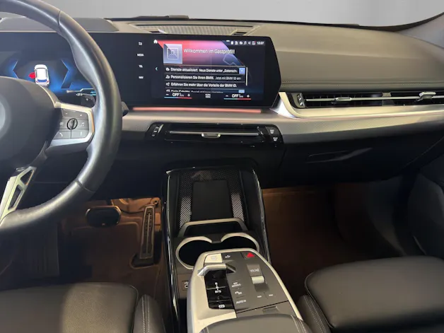 BMW X1 30e xDrive paddles