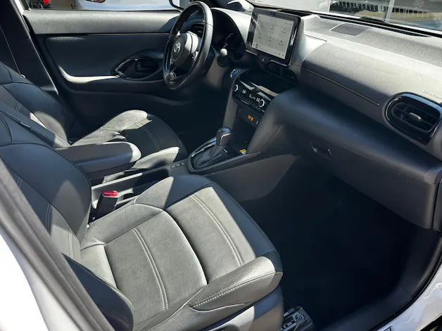 Toyota Yaris Cross 1.5 VVT-i HSD Premiere Edition FWD-i