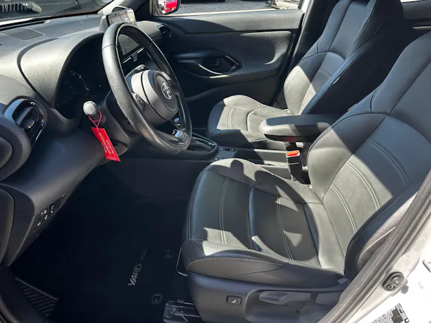 Toyota Yaris Cross 1.5 VVT-i HSD Premiere Edition FWD-i