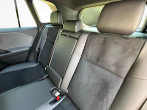 https://vehicle.imgix.net/4413640/19bc22c7-5370-4c98-8122-426995fa2666.jpg
