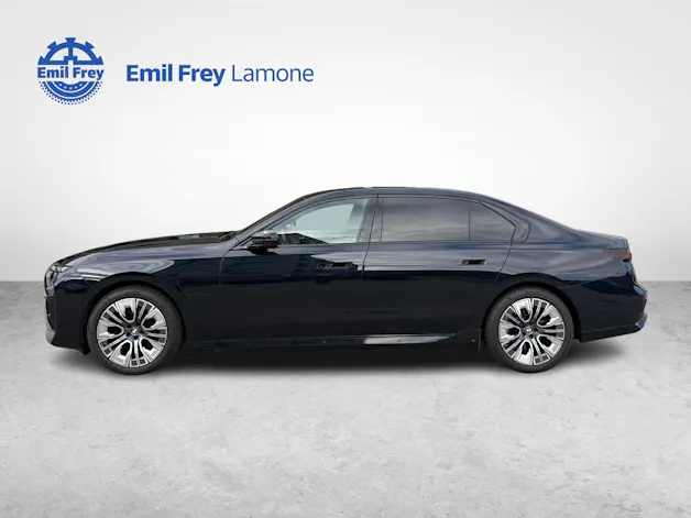 BMW M760e xDrive