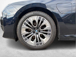 immagine del veicolo BMW M760e xDrive