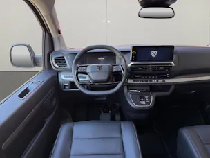 PEUGEOT Traveller Standard 2.2 BlueHDi