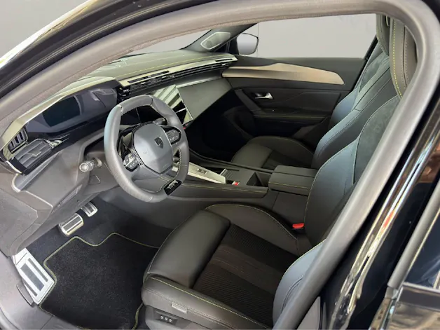 Peugeot 408 1.2 Hybrid GT Demo