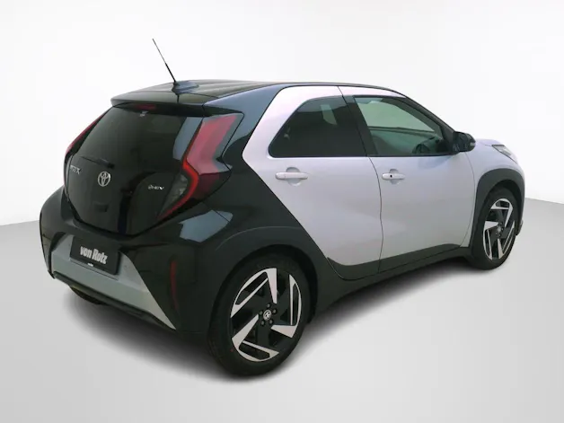 Toyota Aygo X 1.5 VVT-i HSD Style