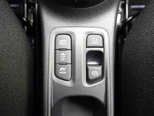 Toyota Aygo X 1.5 VVT-i HSD Style
