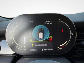 https://vehicle.imgix.net/4413763/c5be7345-239c-434d-be0b-037b2e1d15bf.jpg