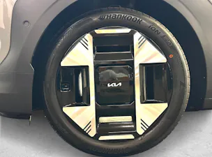 Kia EV3 81 kWh Earth+