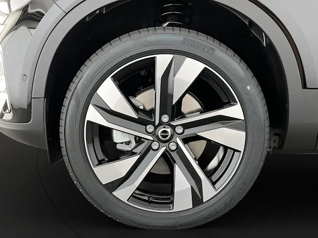 Volvo XC40 2.0 B3 MH Plus Dark
