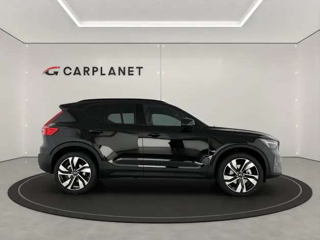 Volvo XC40 2.0 B3 MH Plus Dark