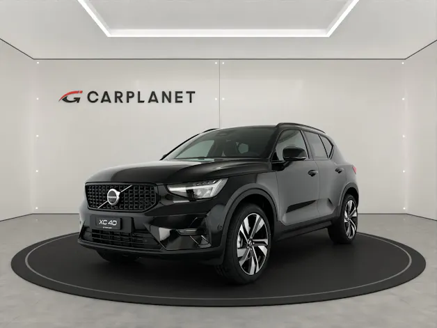 Volvo XC40 2.0 B3 MH Plus Dark