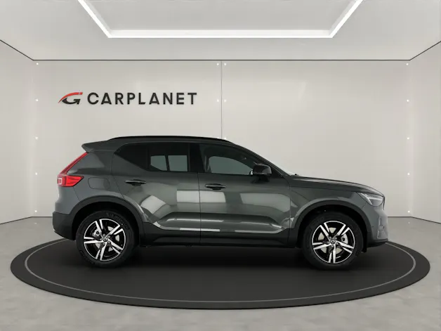 Volvo XC40 2.0 B3 MH Plus Dark
