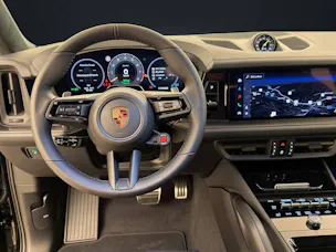 PORSCHE Cayenne Turbo E-Hybrid Coupé mit GT-Paket